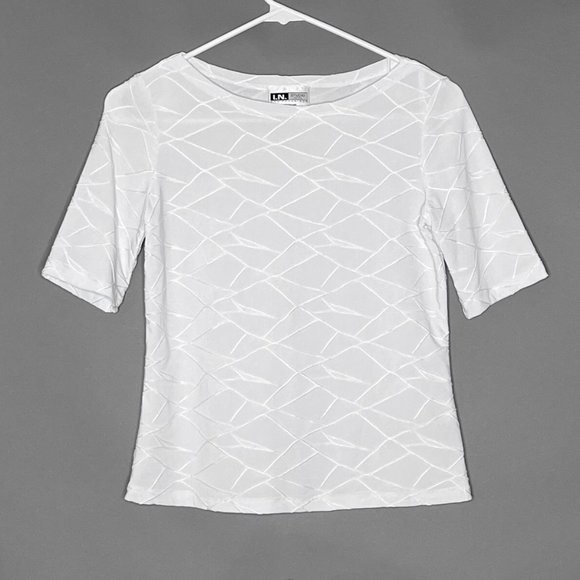 I.N. Studio Petite White Top Textured Stretch‎ Made In USA Size PS - Picture 2 of 6